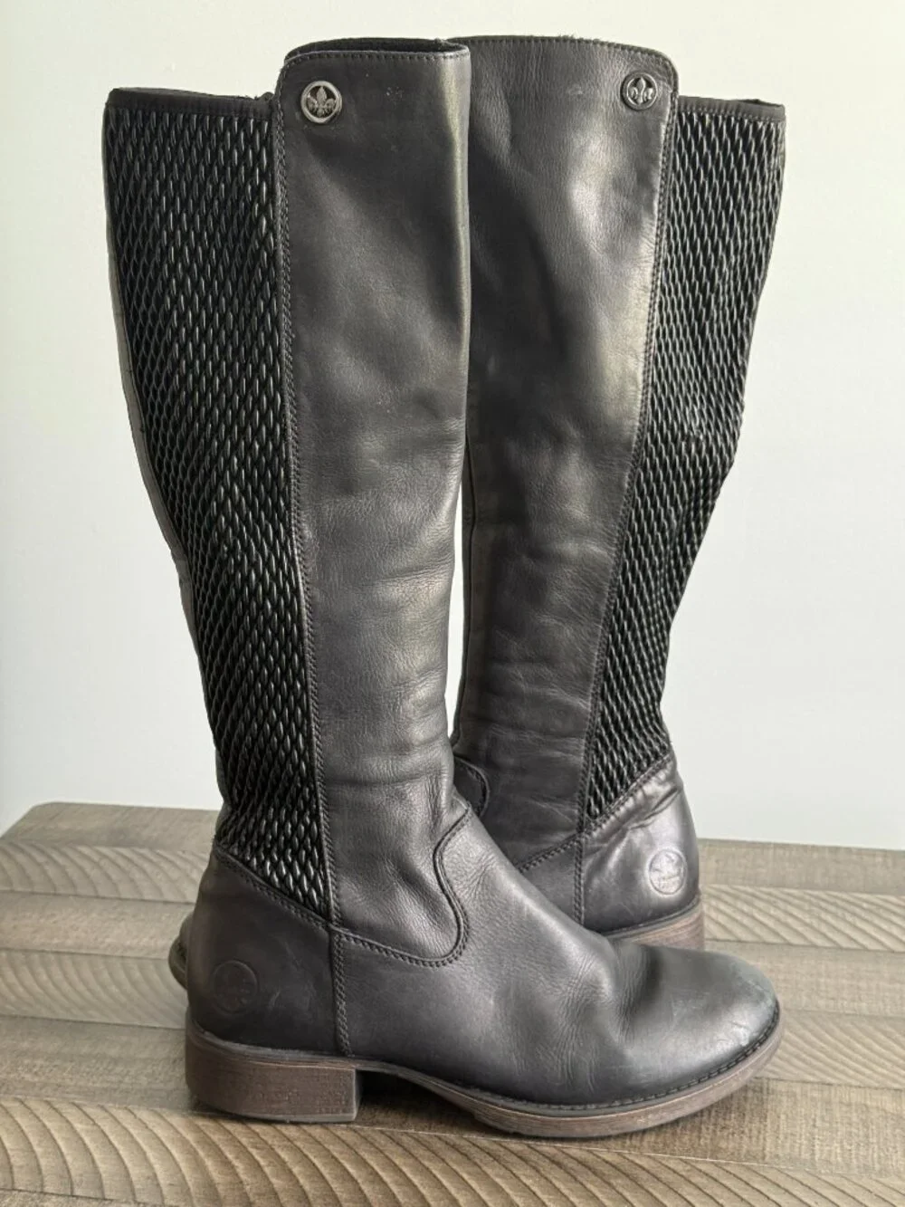 Rieker Women’s Black Leather Knee-High Riding Boots Stretch-Fit Size 8.5